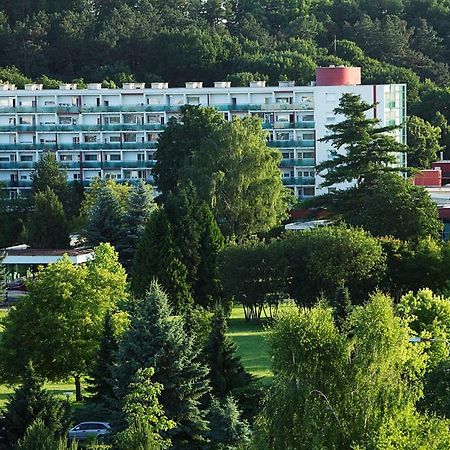 Kupelny Hotel Rubin Дудинце Екстериор снимка