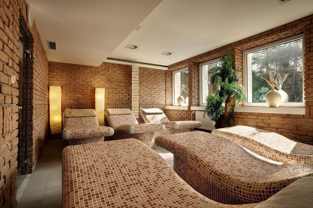 Kupelny Hotel Rubin Дудинце Екстериор снимка